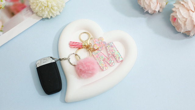 Amazon.com: JSRQT Initial Letter A Keychain for Girls, Cute Pink